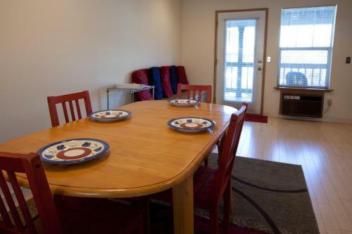 13 Lodge-river View-ac-2br/2ba