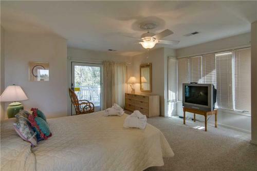Fairway Dunes 5