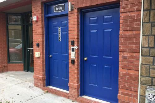 Apartamento Stunning Luxury Loft --- Near Train (2 Bedroom)