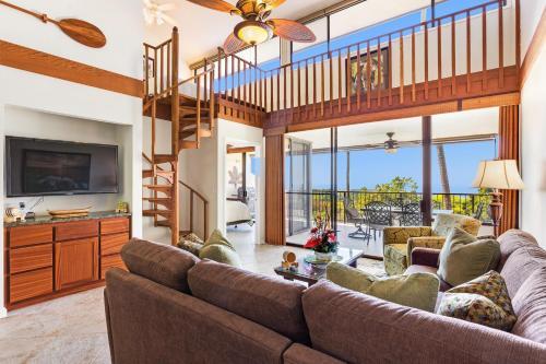 Country Club Villas 302