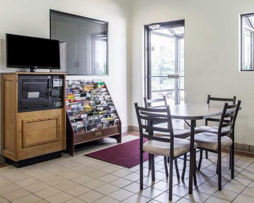 Hotel Kci Lodge