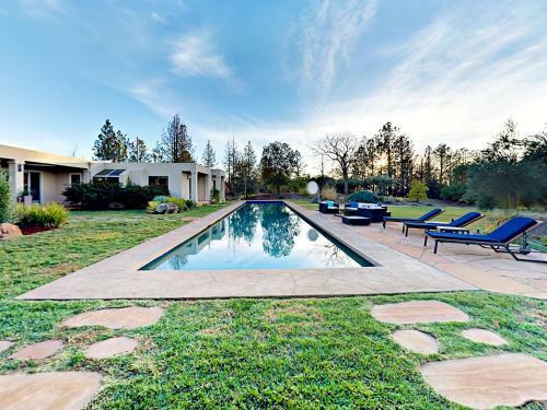 Valley Of The Moon Estate