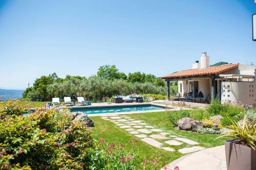 Valley Of The Moon Estate