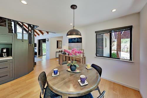 Sonoma House