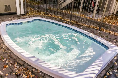 Apartamento Warm Springs Fields Retreat