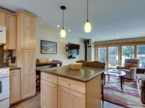 Ketchum Treehouse