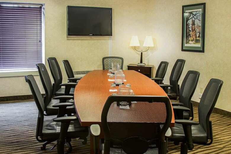Hotel Hampton Inn Lansing Airport