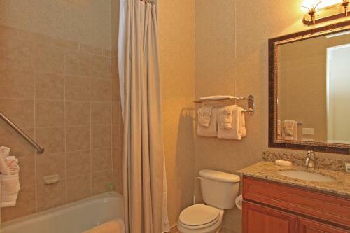 1 Bedroom Condominium In La Quinta, Ca (#clr105)
