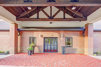 Hotel Hampton Inn And Suites Airport