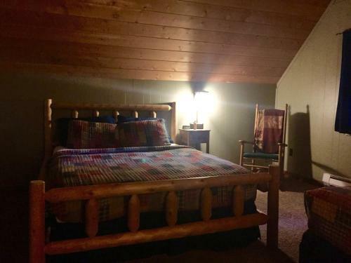 Pinecone Cabin
