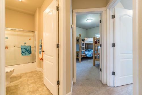 Family Tides House 3033