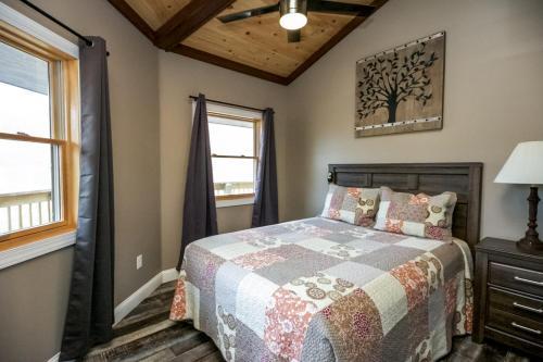 Heine Rd Cabin 15271-15315