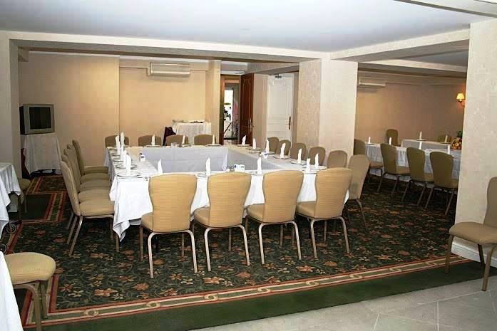 Hotel & Suites Del Parque By Wtc