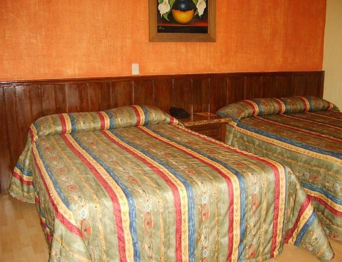 Hotel Don Quijote Plaza