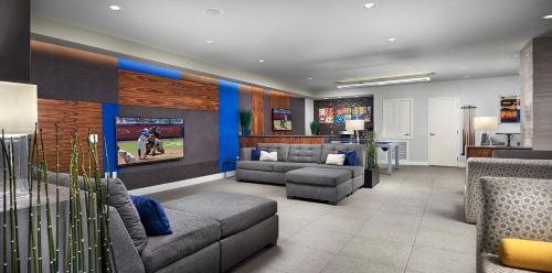 Beautiful Downtown Apartment