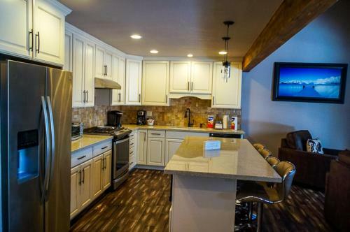 Ski Run Villas Retreat - Listing #416
