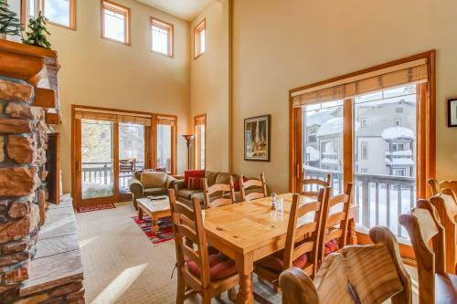 Mammoth Green Condos