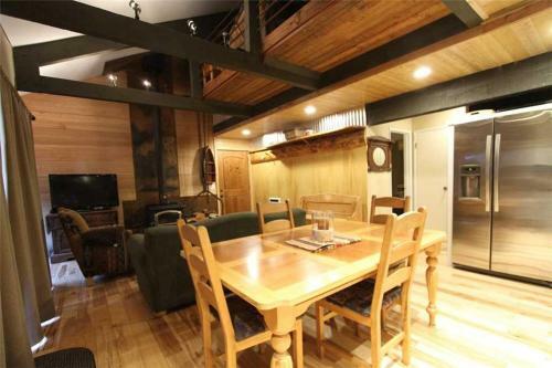 Apartamento Bigwood 80 ( 2-bedroom Condo )