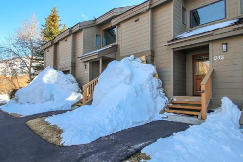 Snowcreek 233