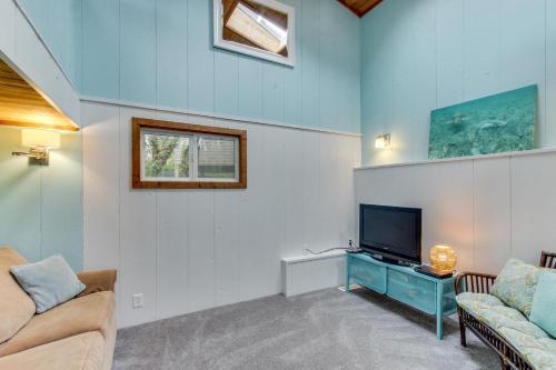 Manzanita Beach Cottage