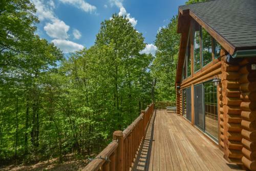 Old Bruin's Den Four-bedroom Holiday Home