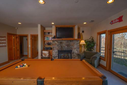 Irvana Six-bedroom Holiday Home