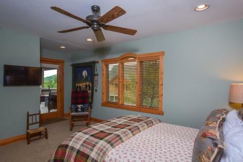 Coppertop Lodge Four-bedroom Holiday Home