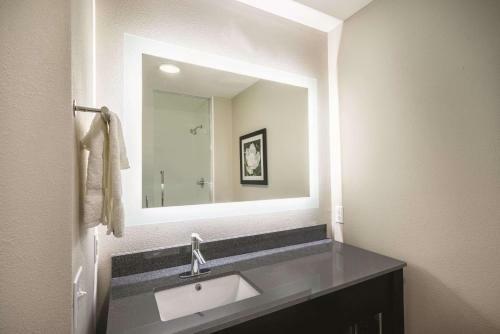 Hotel La Quinta By Wyndham Memphis Downtown