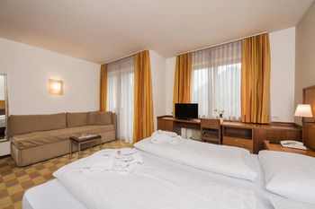 Hotel Tubris