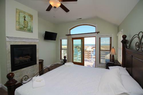 Suits Us At Kees Vacations
