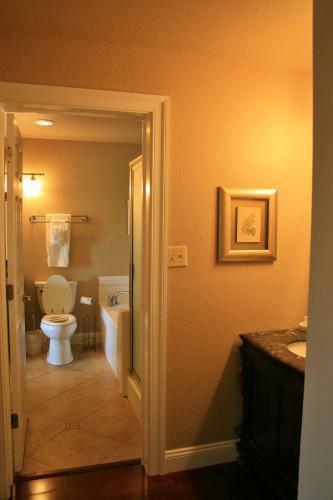 Oasis Suites Hotel