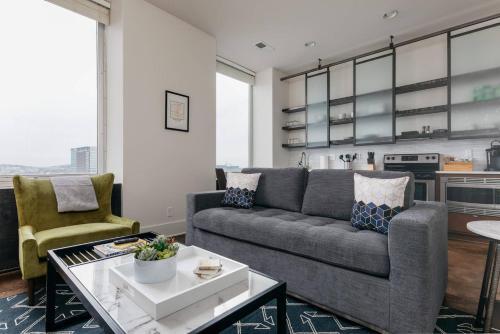 Private Apartment In Historic Federal Reserve