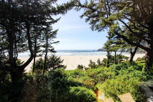 Agate Beach Oceanfront Lodge