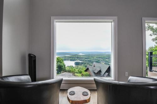 La Bella Vita Five-bedroom Holiday Home