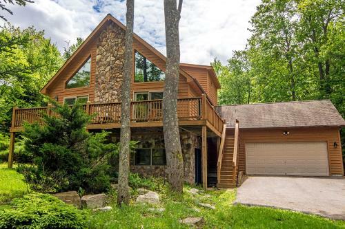 Break Away Chalet Three-bedroom Holiday Home