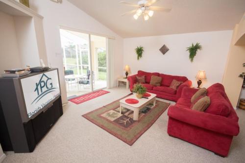 Henry's Rolling Hills Villa - Four Bedroom Home