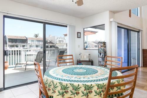 Harborside House In Oxnard