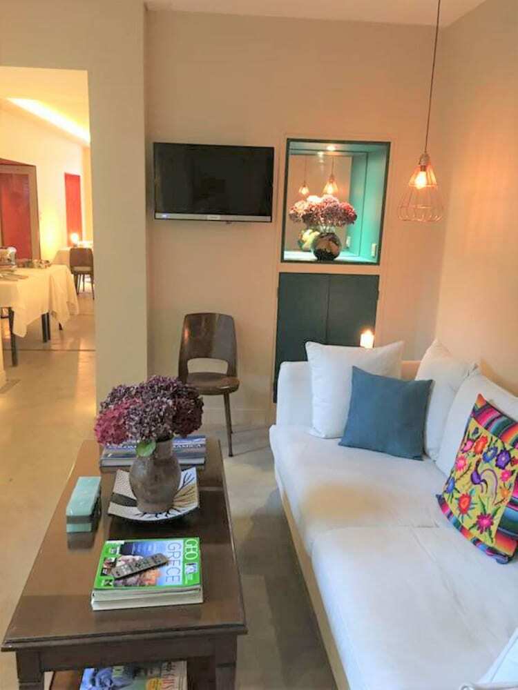 Hotel Moderna