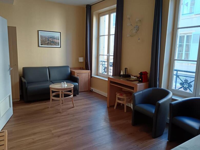 Hotel H�tel Du Th��tre
