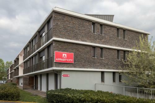 Hotel Park & Suites Confort Grenoble - Meylan
