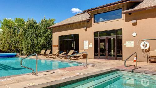 Apartamento 1704 Captain Molly Drive Condo