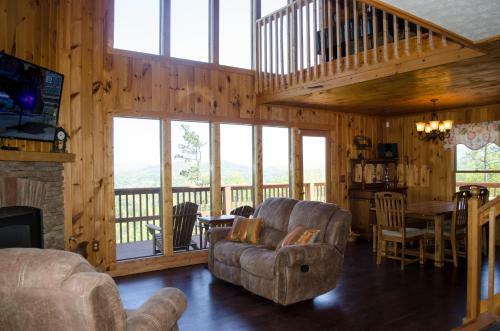 A Grand View From Above #225 - Two Bedroom Cabin