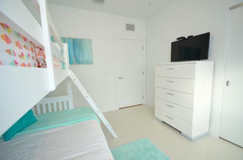 14th & Ocean Villa 79