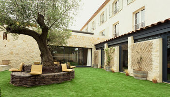 Bed & Breakfast Les Jardins De Saint-benoit - Apartments