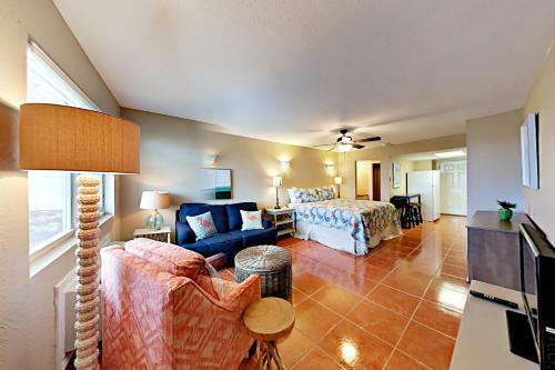Apartamento 143 Sea Breeze - One Bedroom Condo