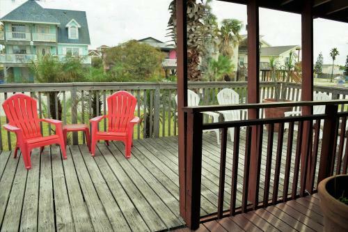 Beach House - Two Bedroom Home