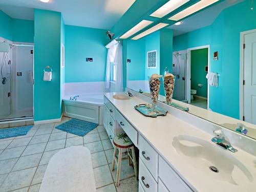 Beachy Keen - Five Bedroom Home