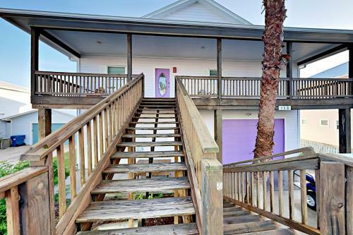 Beachy Keen - Five Bedroom Home