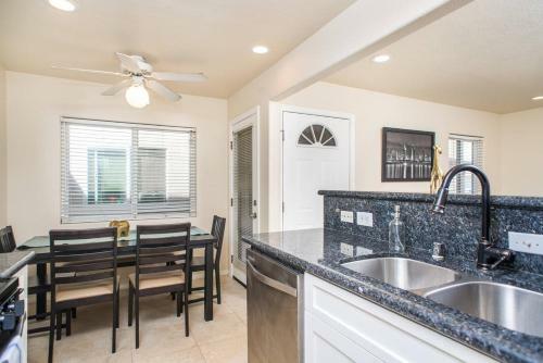 Apartamento Two-bedroom, One-bath Apt