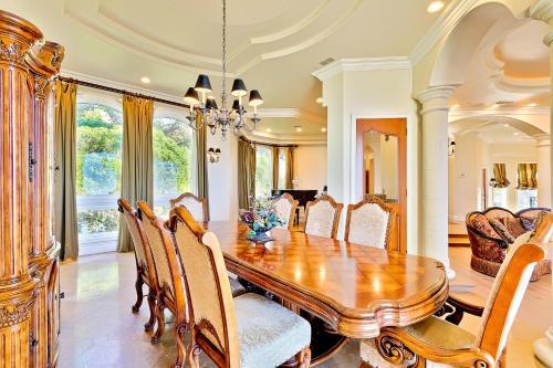 Sunset Villa II